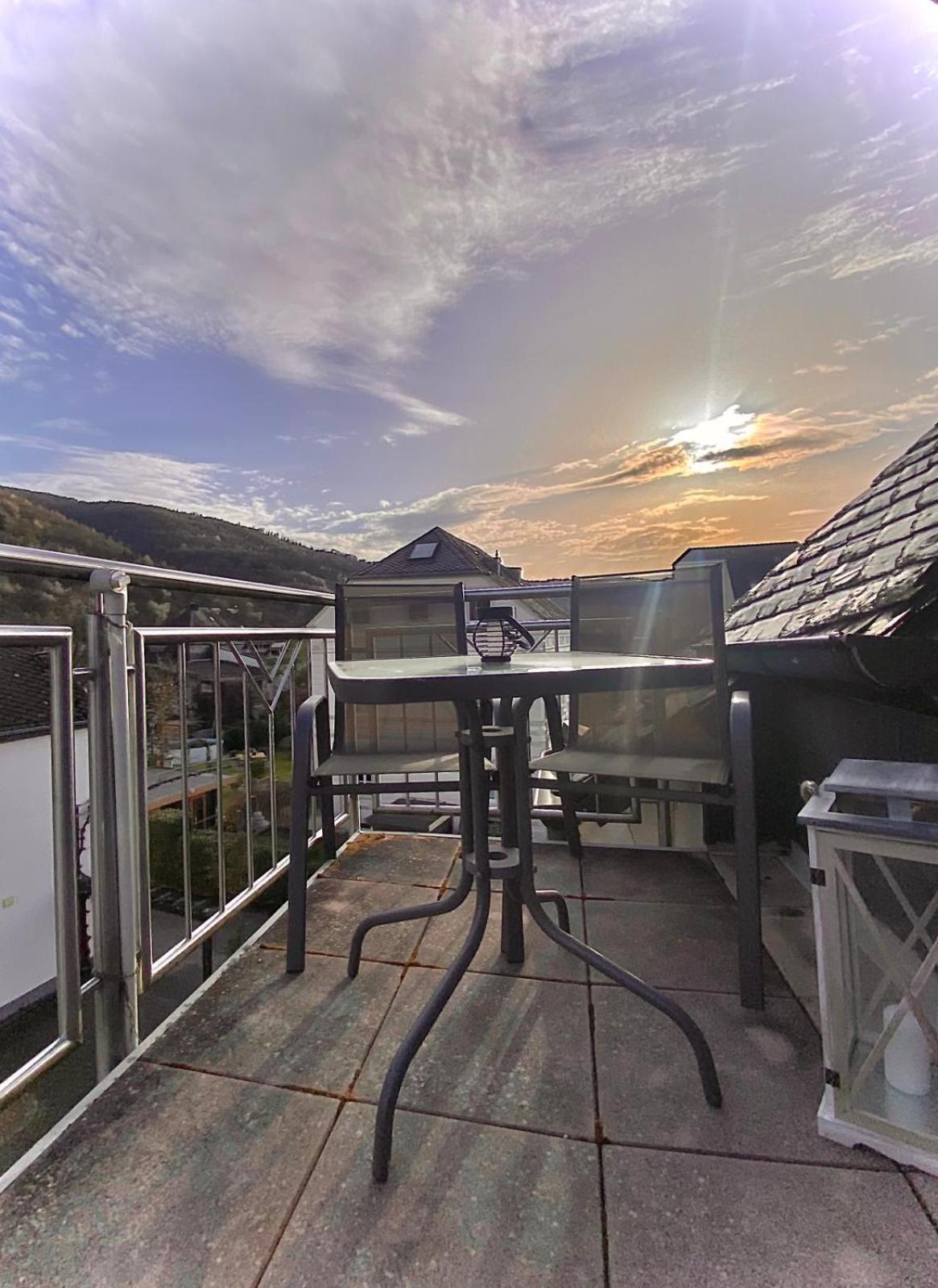 Ferienwohnung Sonnen - Terrasse Bernkastel-Kues Eksteriør bilde